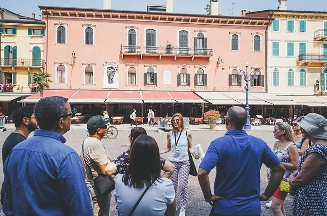 Tour a piedi del centro storico di Verona con opzione Arena
